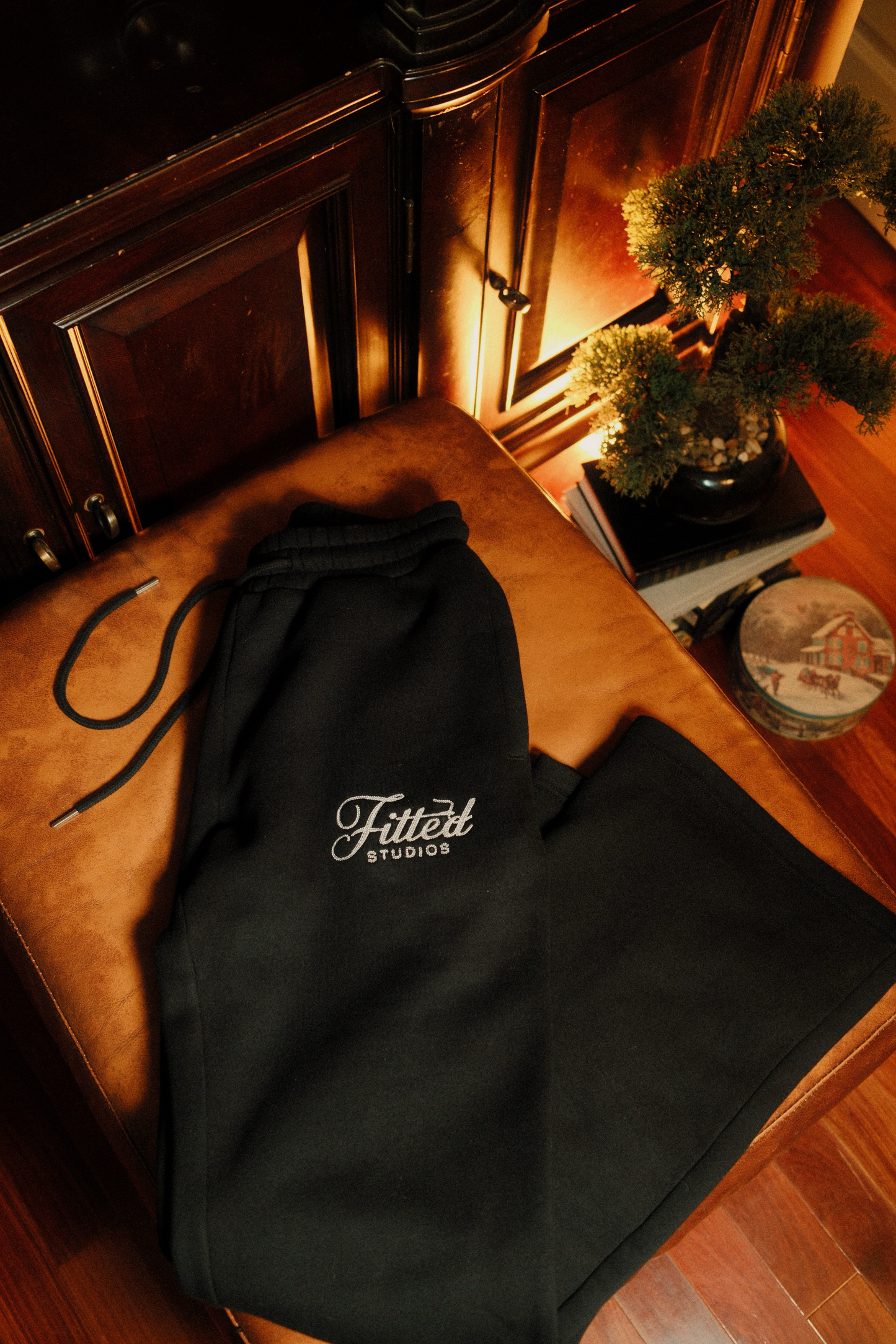 Fitted Studios Sweatpants | Midnight Black